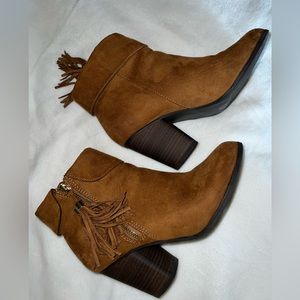 LC booties